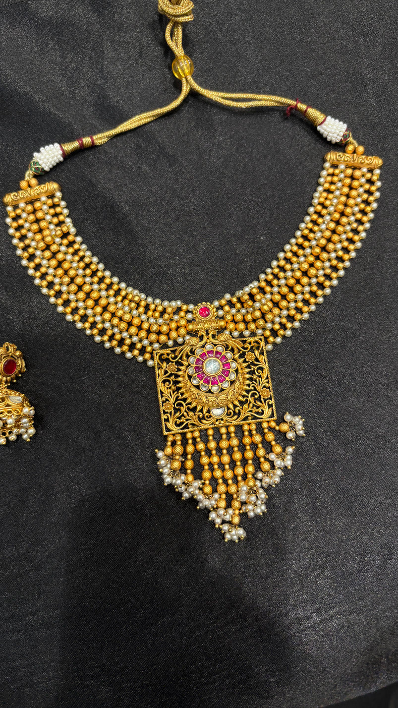 Rajwadi Moti Choker