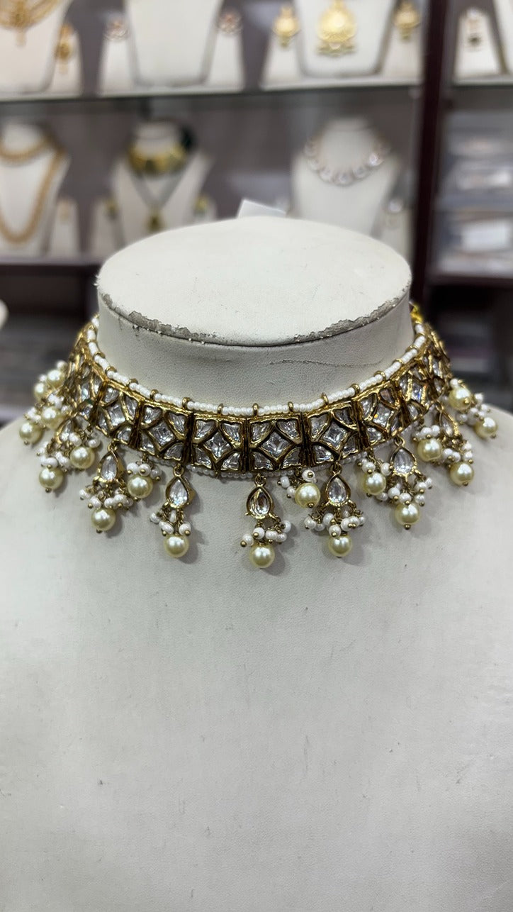 The Polki Pearl Choker